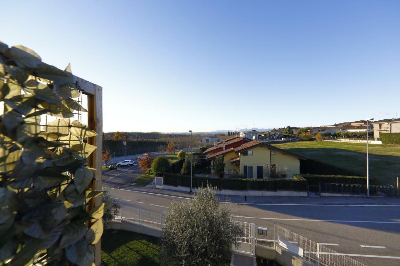 Nuovo Laghetto Del Frassino Hotel Peschiera del Garda Exterior photo